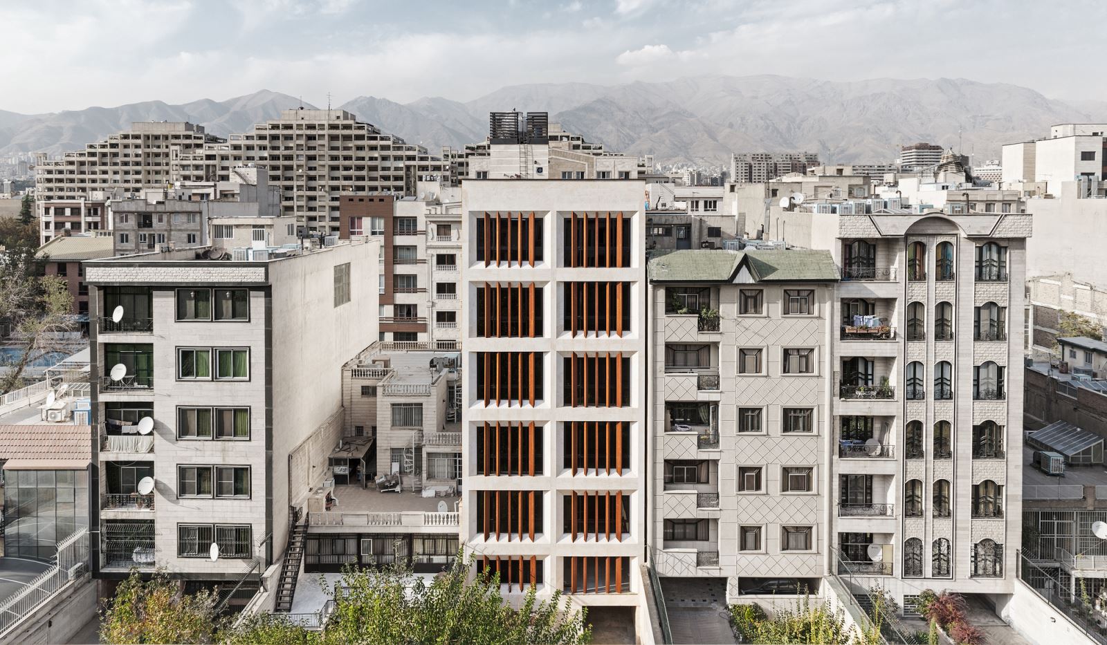 ساختمان اداری نیک بسپار
